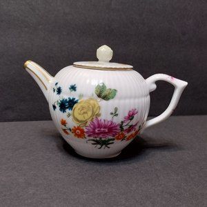 Miniature Teapot, Franklin Mint, Victoria and Albert Museum, Furstenberg 1985